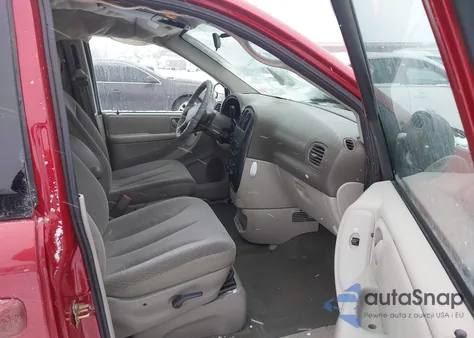 2005 Dodge Grand Caravan Sxt z USA, uszkodzony, nr VIN 2D4GP44L15R525641